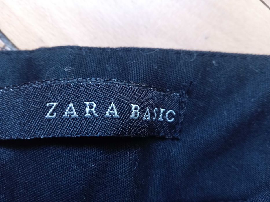 Pantaloni dama Zara
