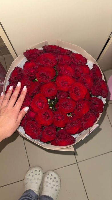 Продам букет красных роз