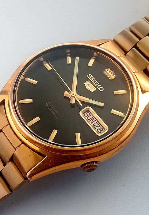 Мужские часы производства Швейцарии, Японии и СССР