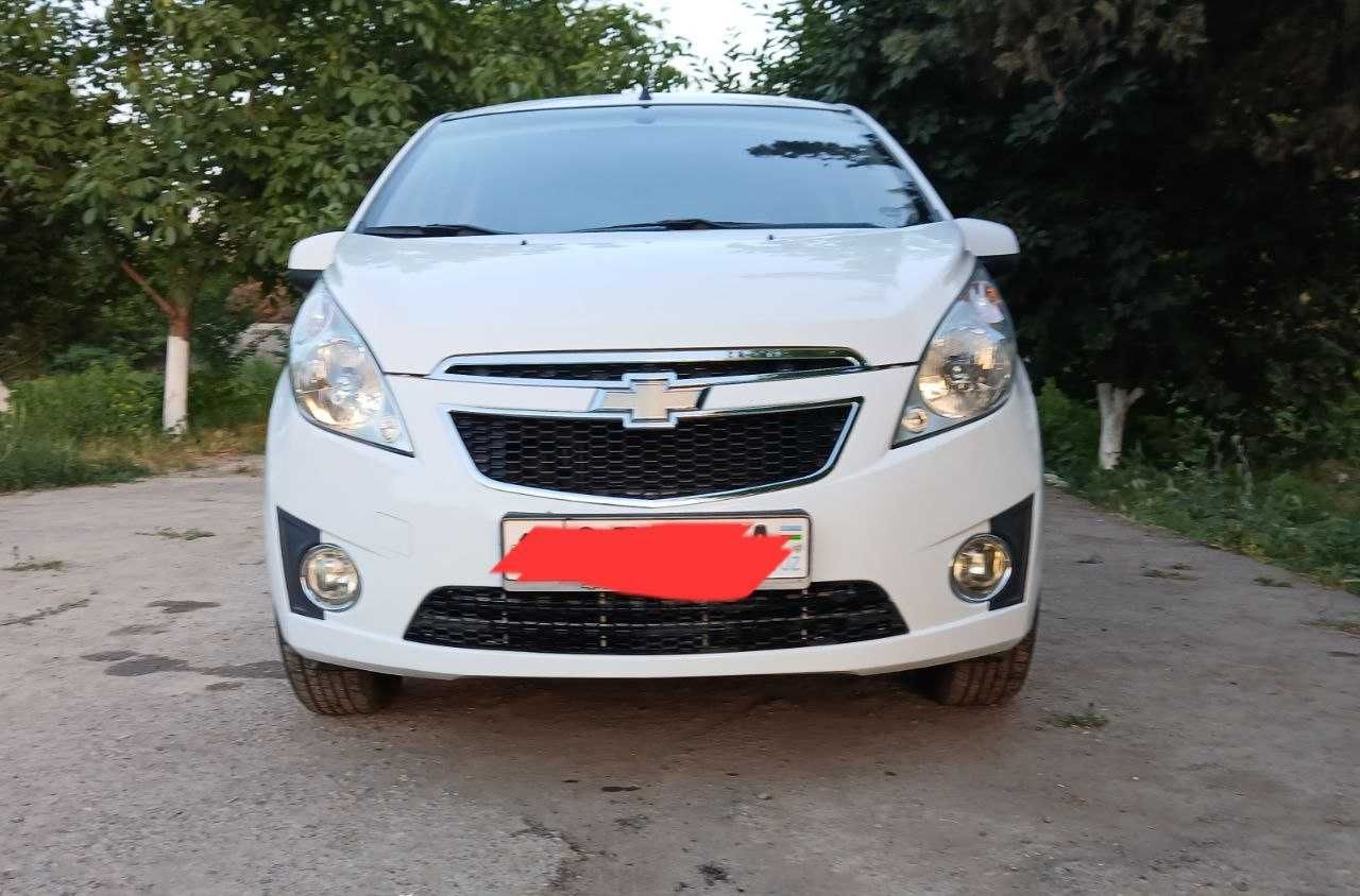 Spark 1 pozitsiya 2 pozitsiya qilingan.