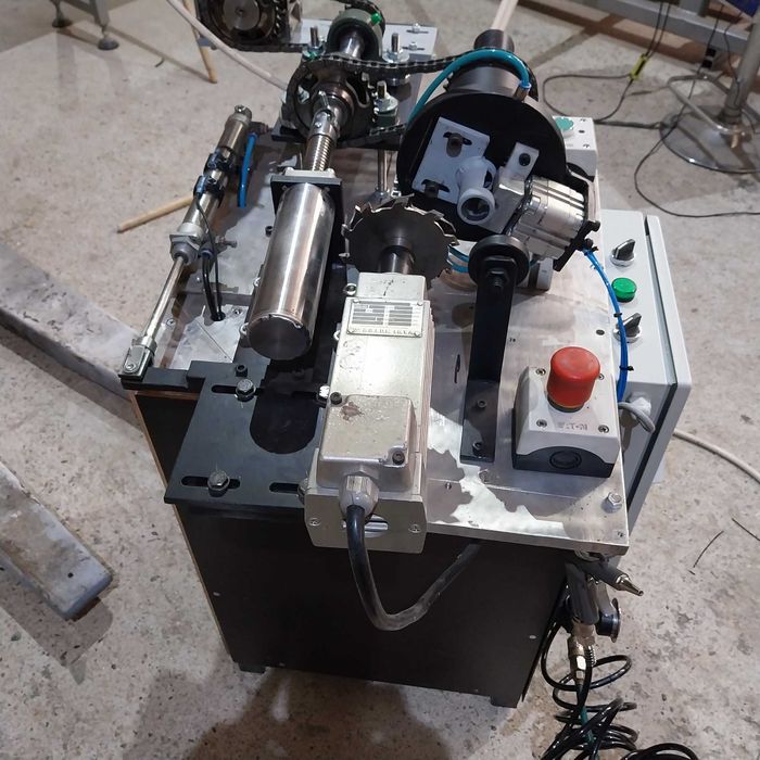 Masina filetat cozi de mop sau de matura