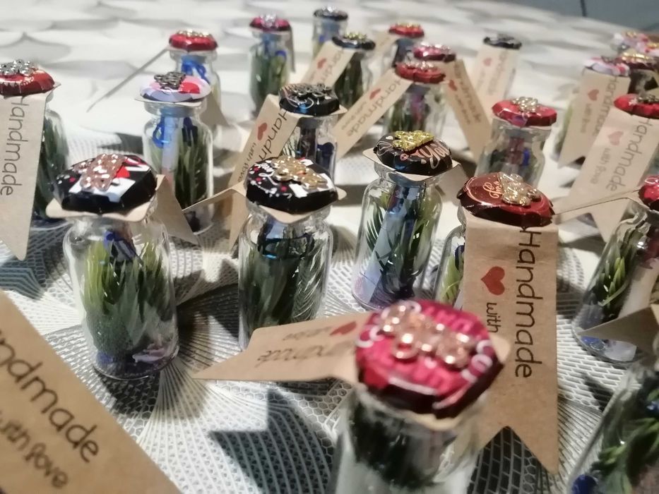 Коледни пожелания в бутилка