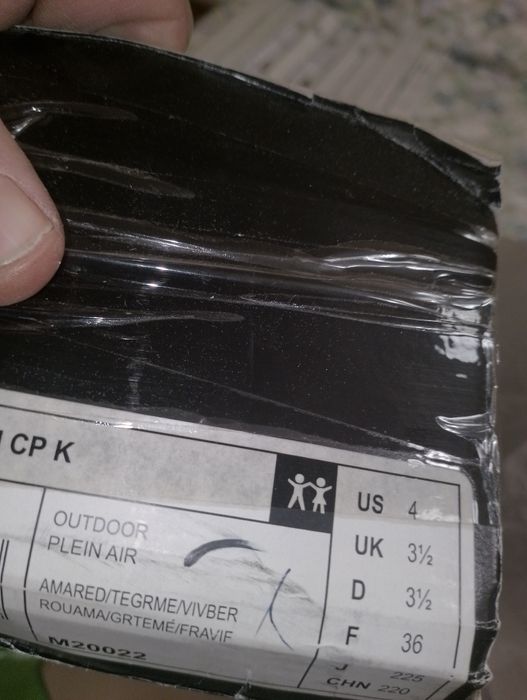 Зимни маратонки Adidas 36н.-37н. Нови