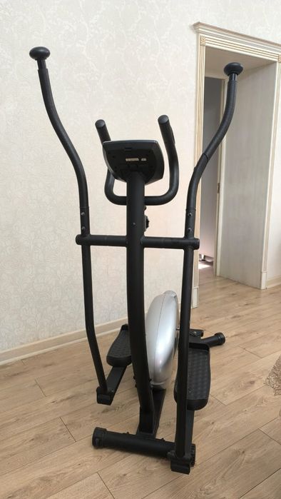 Эллиптический тренажёр для ног, ходьбы