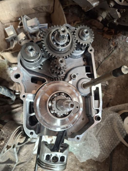 Vind piese motor 140 kxd