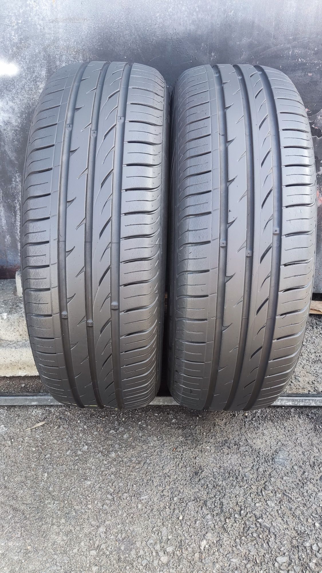 2бр. летни гуми 185/65/15 Nexen N'Blue HD 
dot22
6.8mm
Много добро със