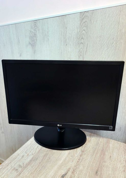 Монитор LG 22 дюйма