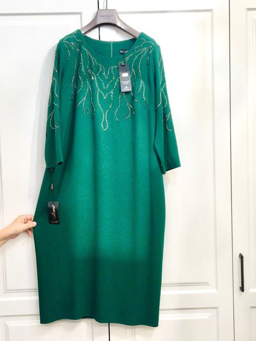 Женское вечернее платье