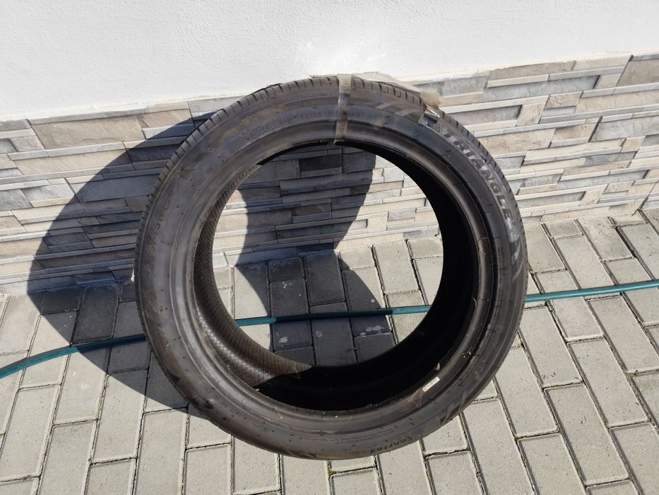 Vând set roti și două cauciucuri noi R19