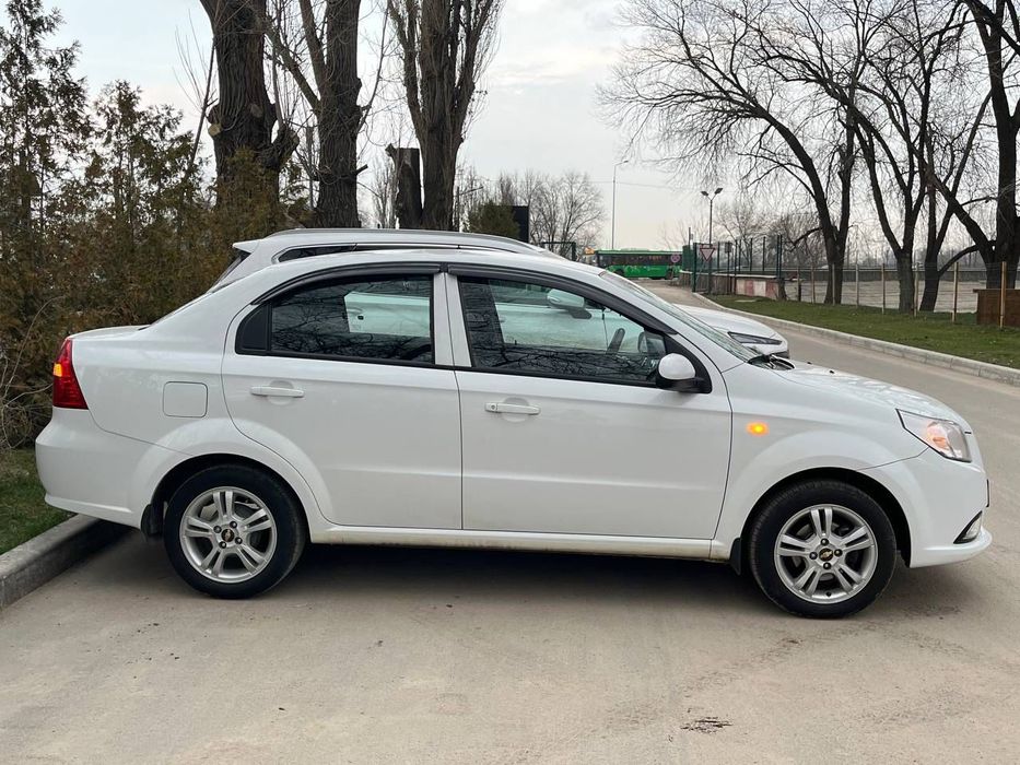 Продам Машину Шевроле Нексия