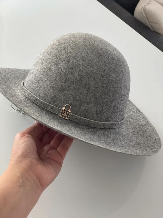 Patrizia Pepe шапка от 100% вълна