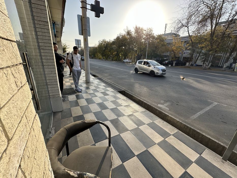 Сдается Нежилое 16м2 массив куйлюк 5 1линия на против Мир Лаваш