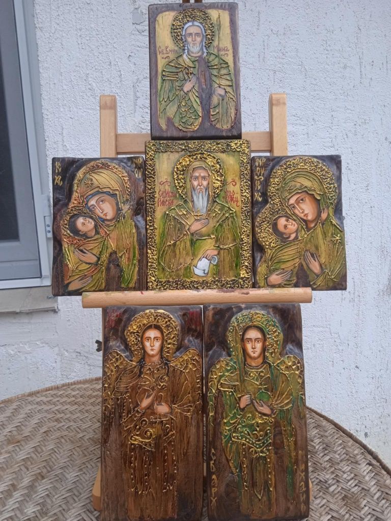 Ръчно изработени икони и картини