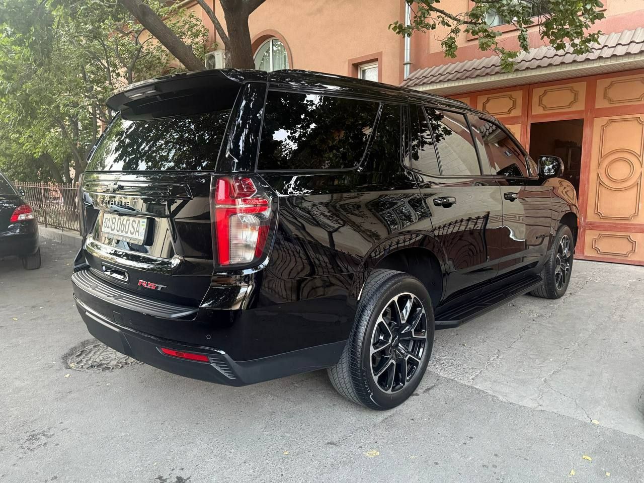 Chevrolet  Tahoe