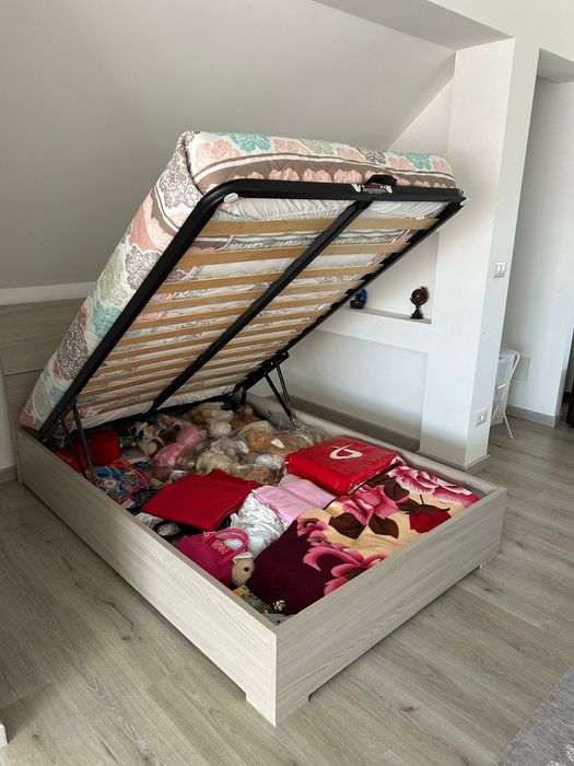 Pat  de o persoana jumate