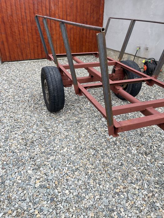 Vand remorca pentru tractor