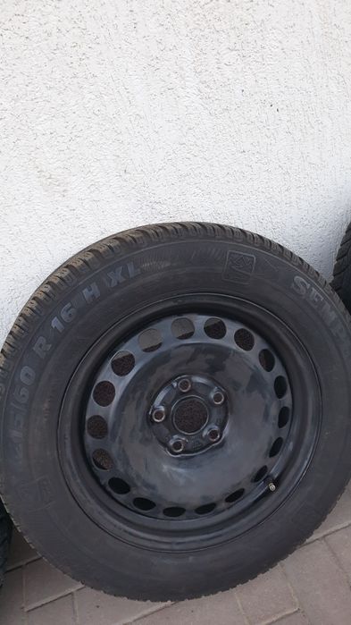 Jante cu cauciucuri de iarna pe 16 inch Vw passat