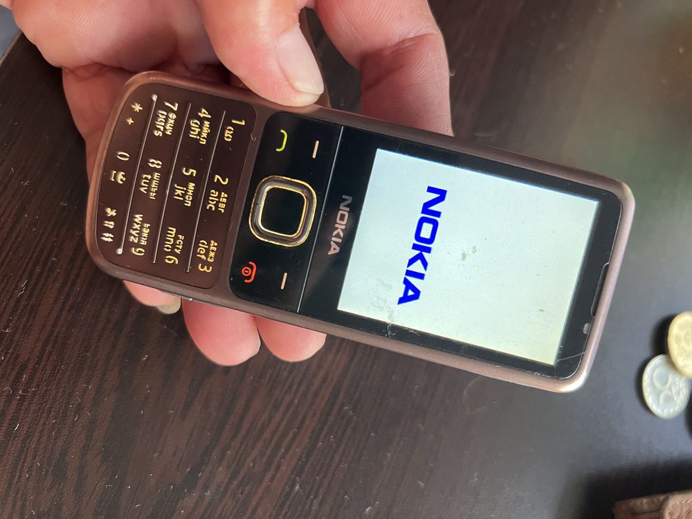 Nokia 6700 без зарядно