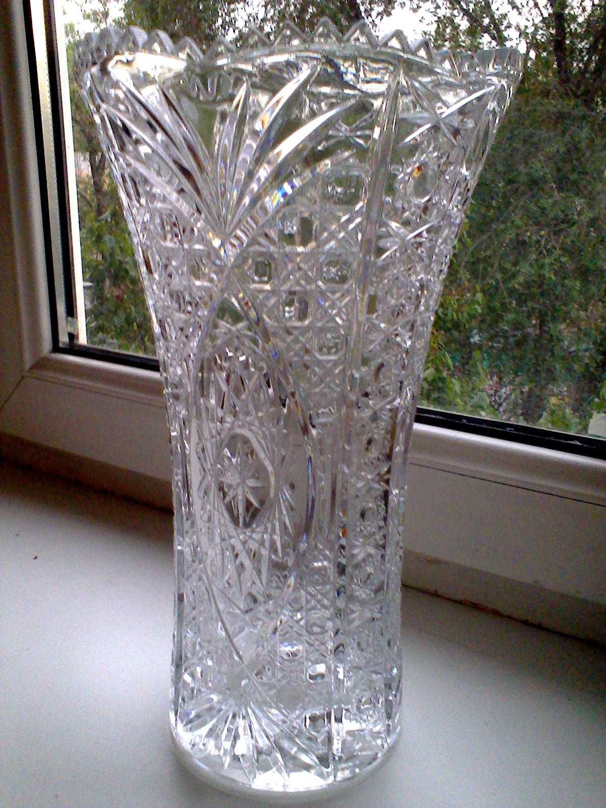 Недорого хрустальная  ваза  Богемия