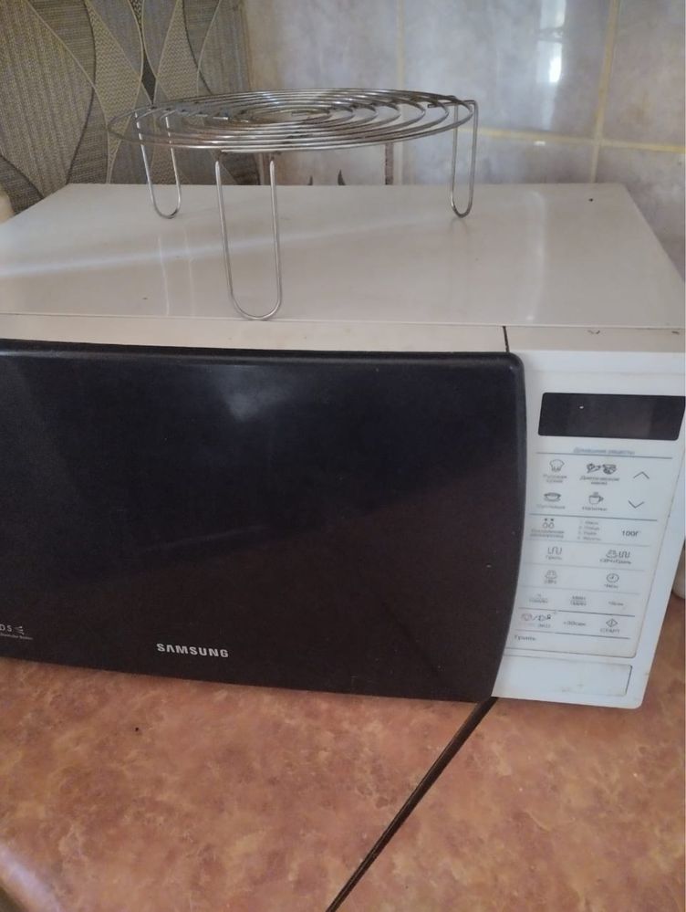 Продам микроволновую печь