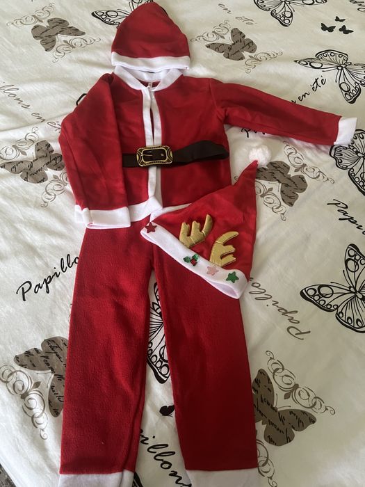 Costum Mos Craciun pentru copii 4-5 ani