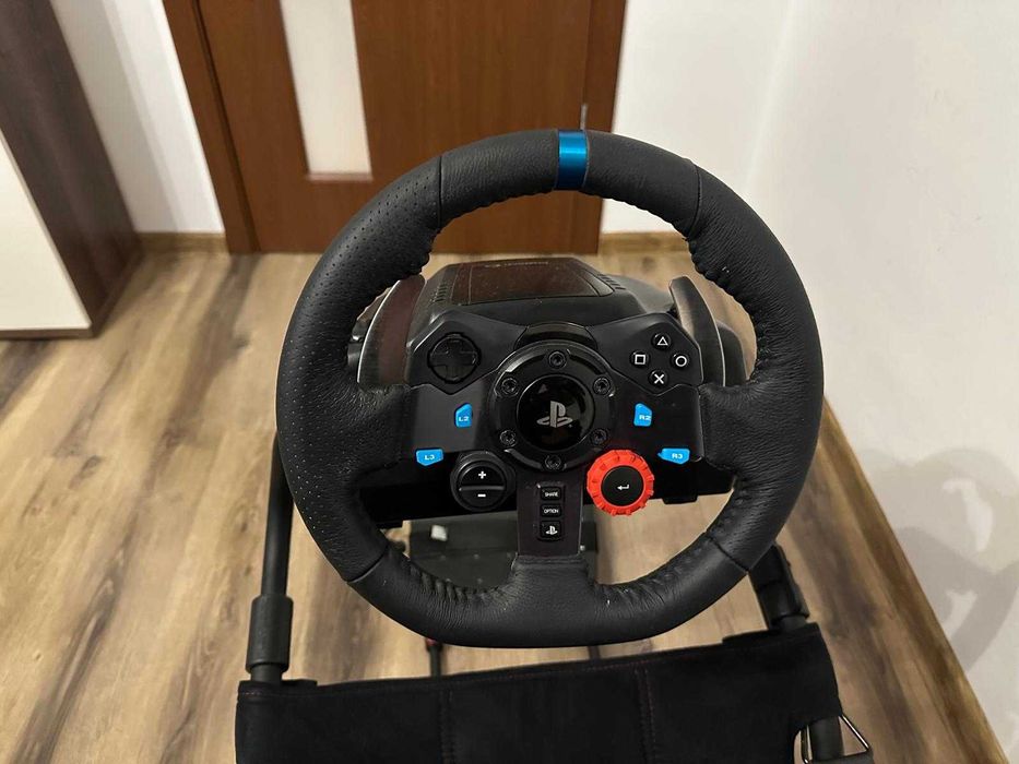 Scaun gaming - Cockpit Playseat  + Volan Logitech G29