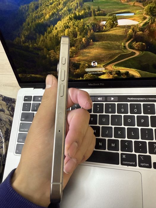 Apple 16 pro 256