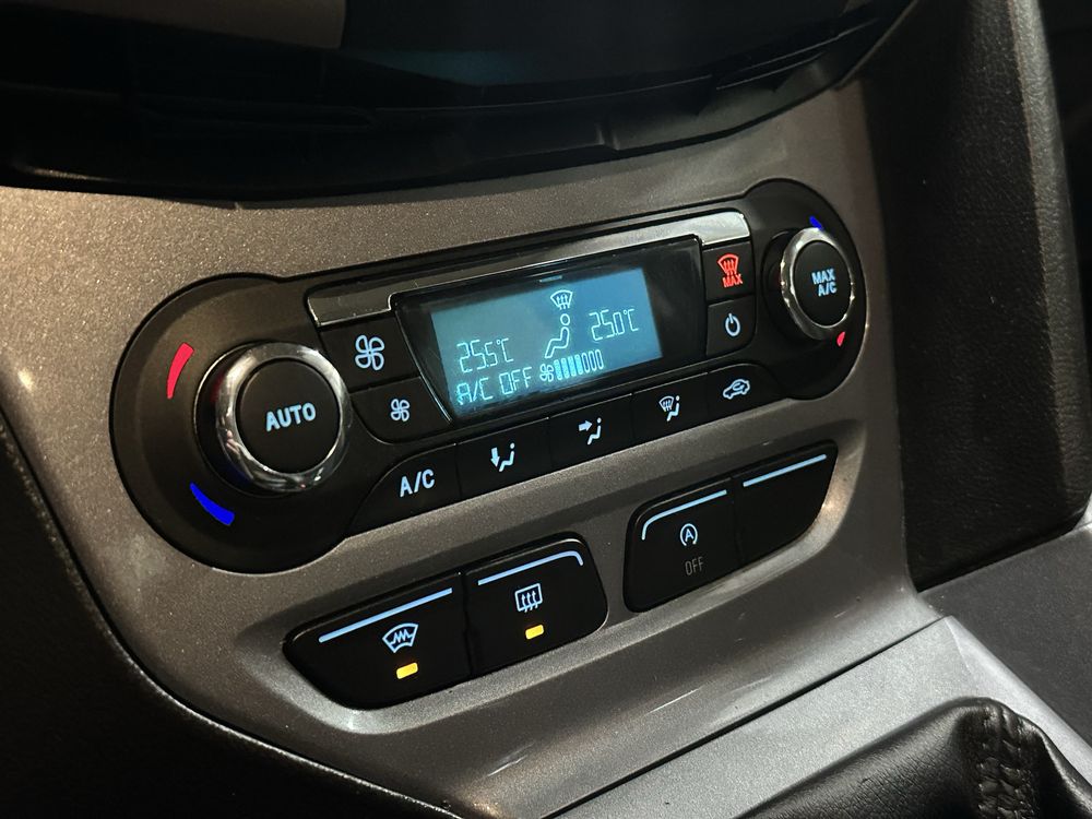 Ford Focus Titanium 2012 GARANTIE •Rate Fixe-Avans O%