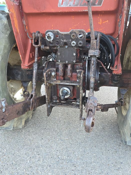 Fiat 780 cu incarcator frontal
