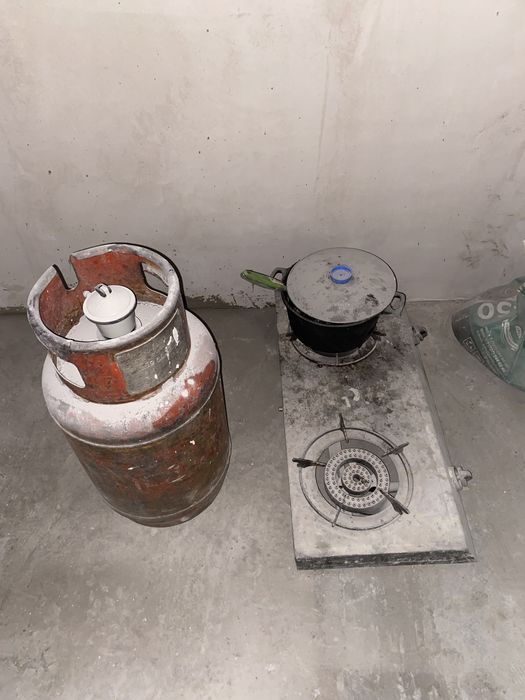 Продам газбалон с газ плитой