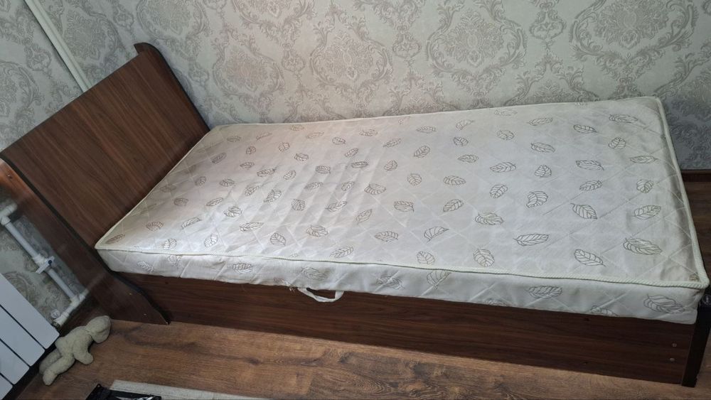 Продается кровать бу