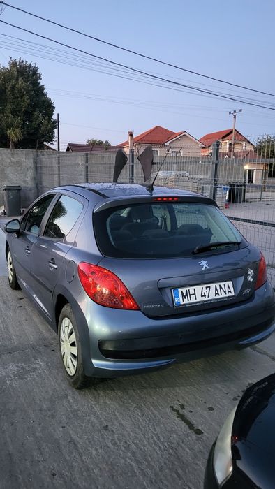 Vând Peugeot 207 1.6 HDI