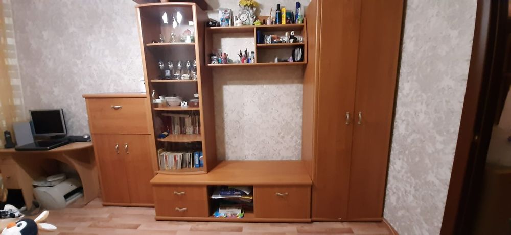 Продам стенку-горку