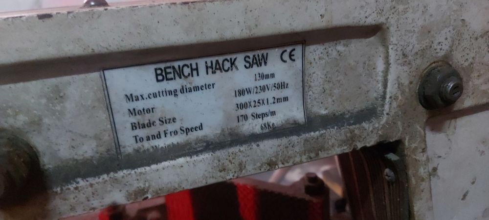 Vând fierăstrău electric