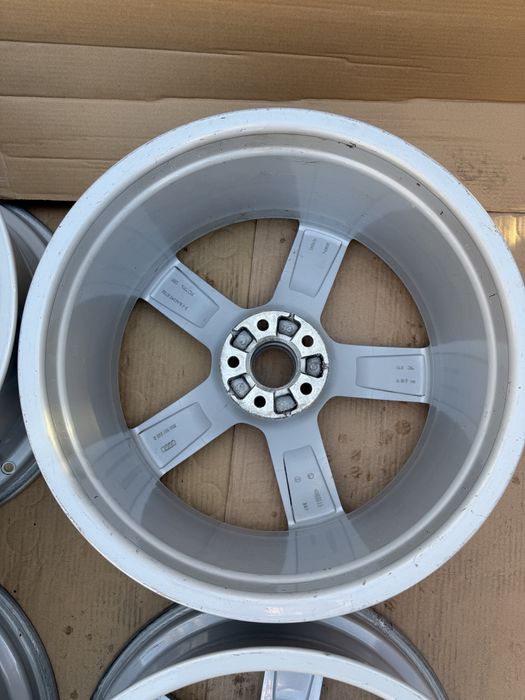 Оригинални алуминиеви джанти Audi 20” 8.5J ET33 5x112 за  A6 A7 Q5 Q7