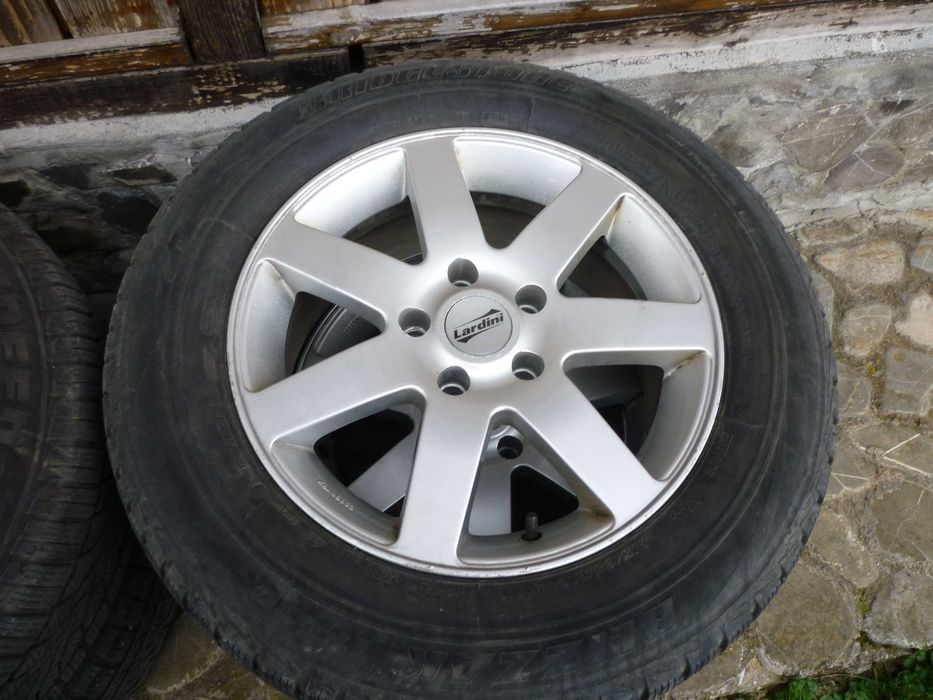 anvelope  si  jante nisan qashqai  215/65/16  de  iarna