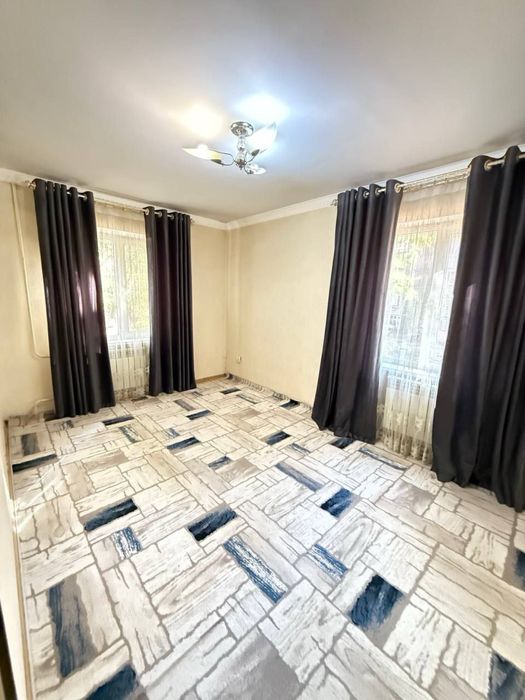 Продаётся Квартира Чиланзар 23. 2/2/4 Фарход Бозор