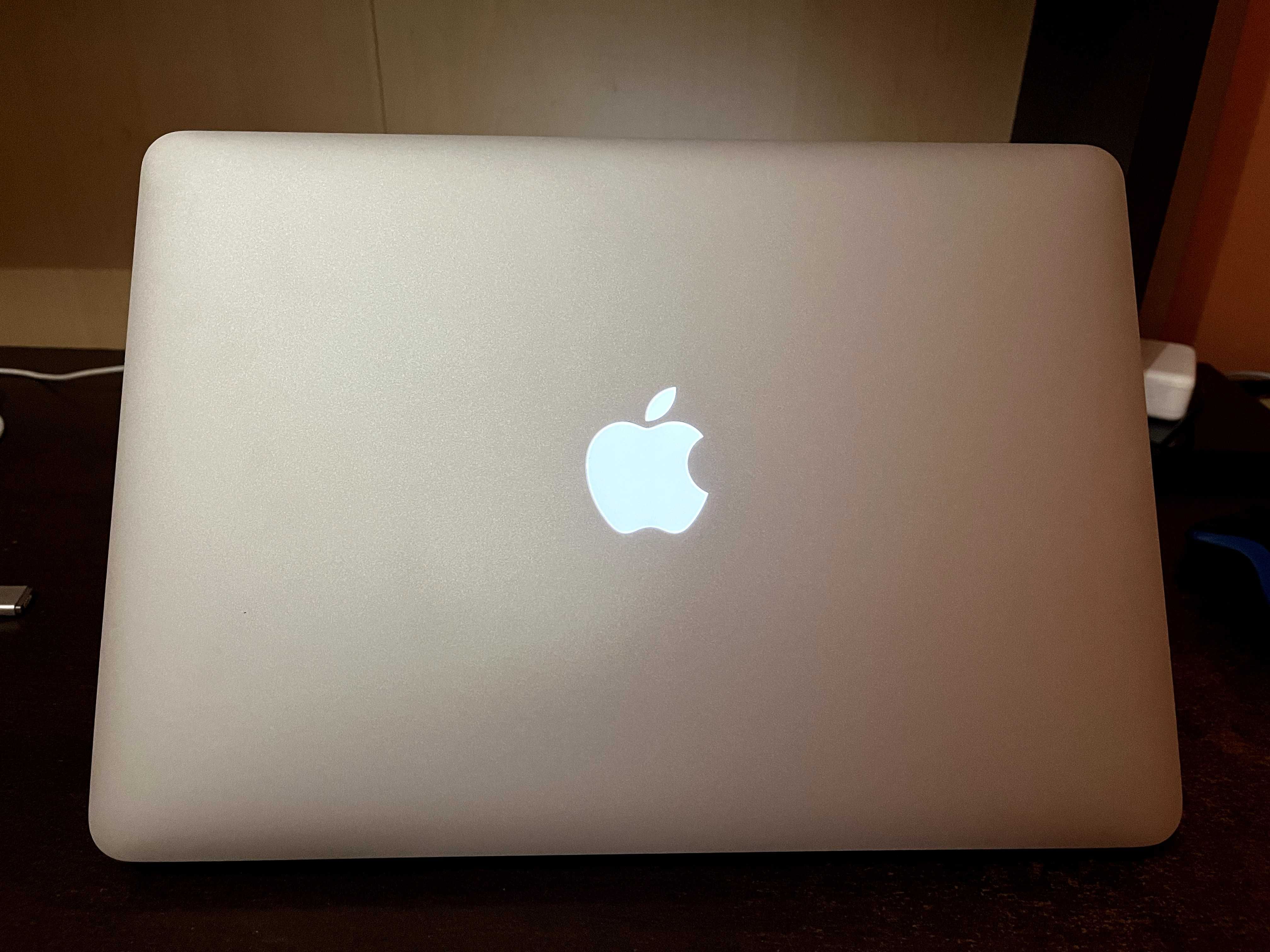 MacBook Air 13.3 inch перфектен 2017