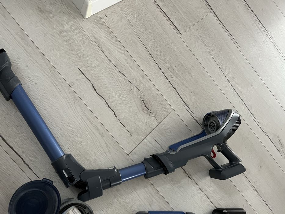 Aspirator de mana Rowenta X-Force Flex