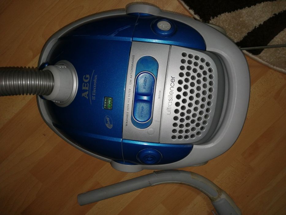 Aspirator AEG Electrolux, 1800 W max, Stare buna!