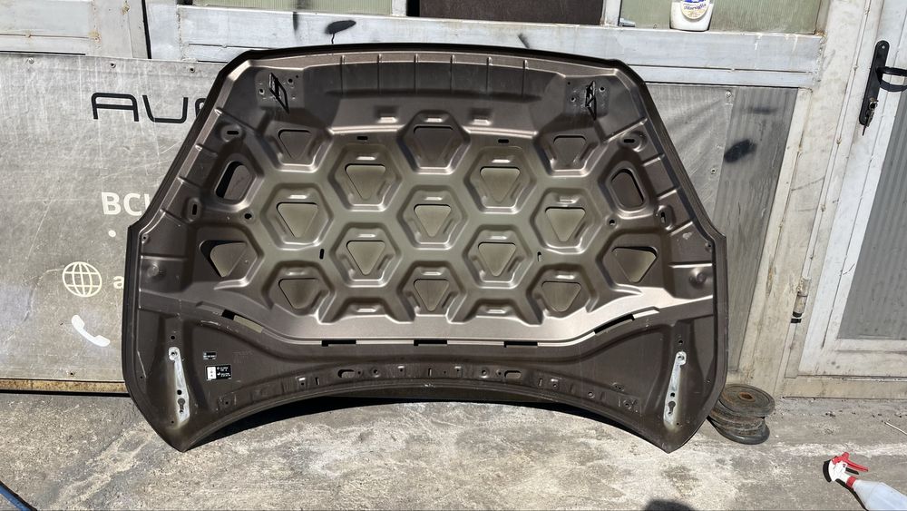 преден капак Volvo XC60 (2008-2016)