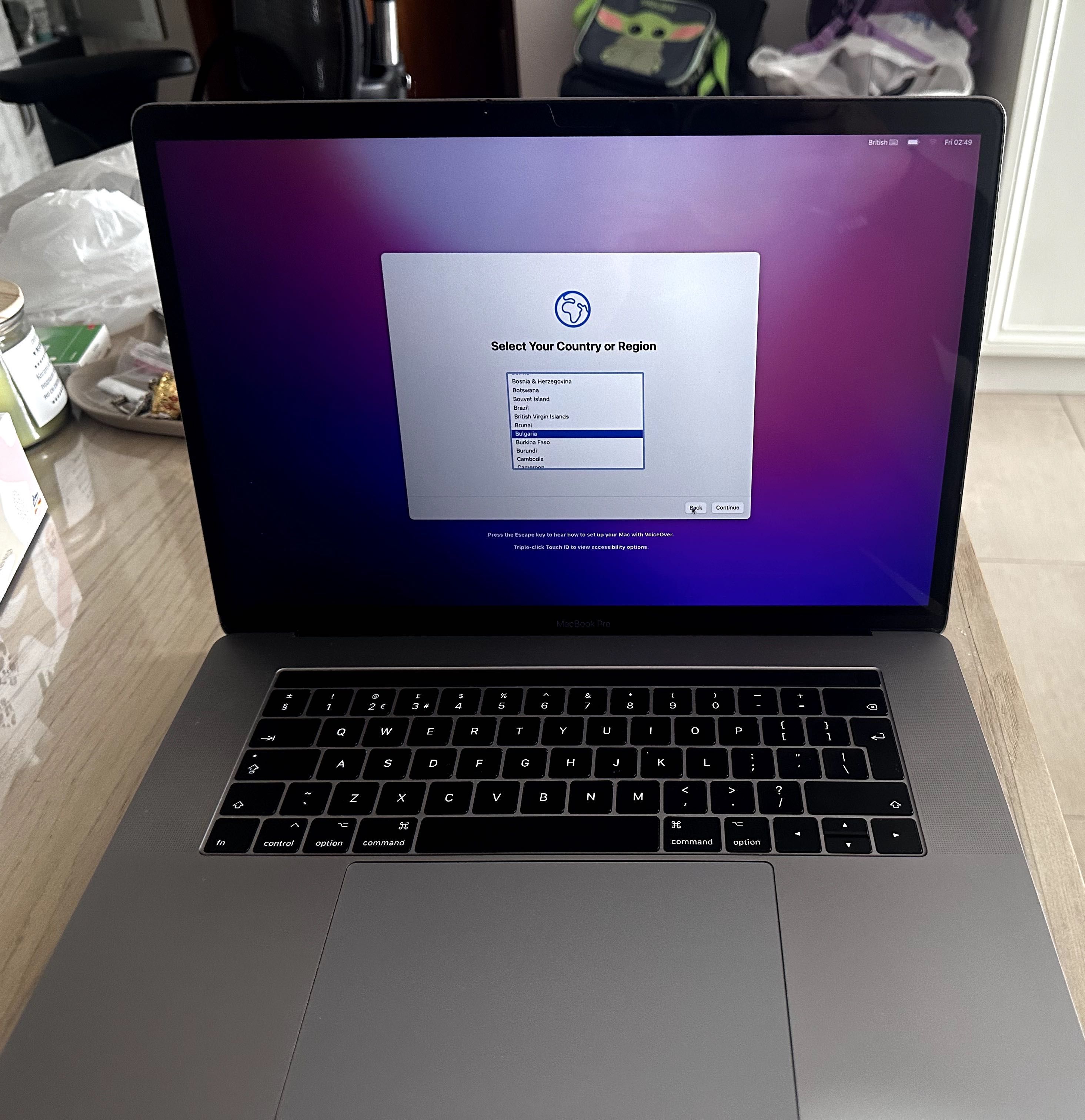  Apple MacBook Pro 15-inch 2016 TouchBar 16GBRAM/256GB/SSD/Space Gray