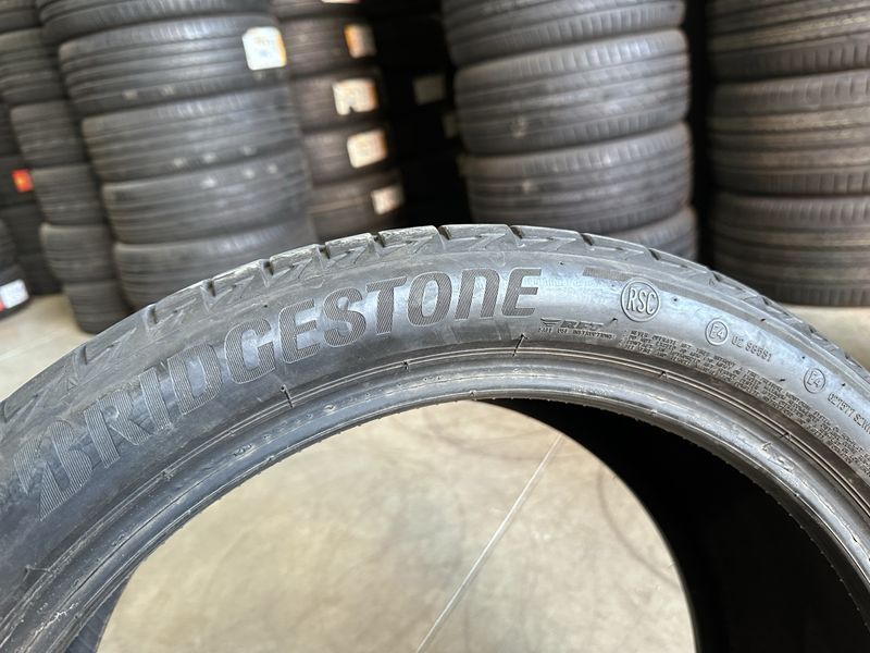 275/35/19 BRIDGESTONE RunFlat 2бр