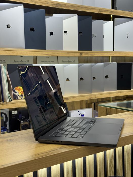 Apple MacBook Pro 16 inch 4K/M4MAX 36GB/1TB FULL BOX