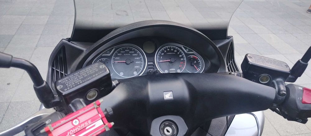 Honda silver wing 400