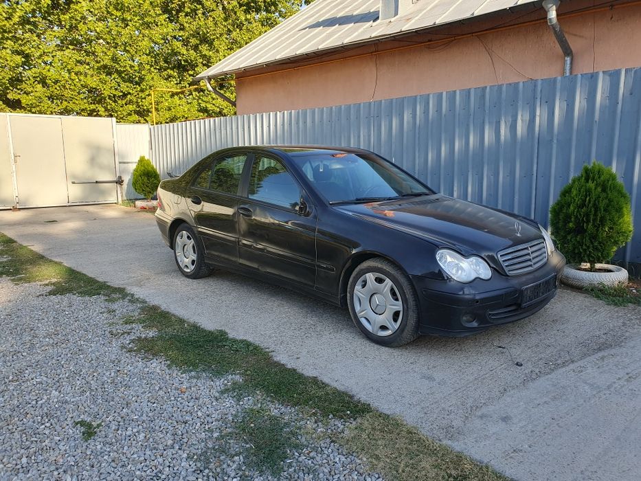 Vând  Mercede - Benz C200 CDI