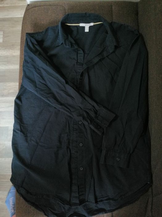 Cămașă de bărbați nr 42 și pantaloni mărime S aproape noi