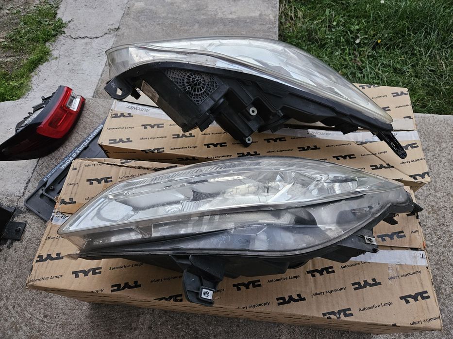 Faruri pentru Opel Insignia noi.