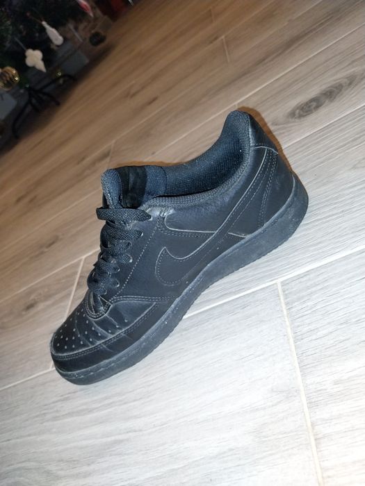 adidași nike, negru, nr 40, în stare foarte