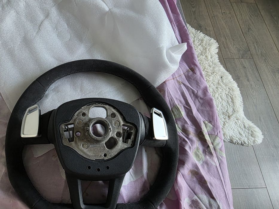 Volan audi rsi a6 a7 a8 4k s6 s7 cu  alcantara